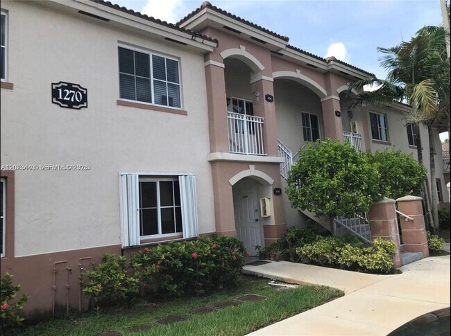 1270 SE 26th St Unit 205