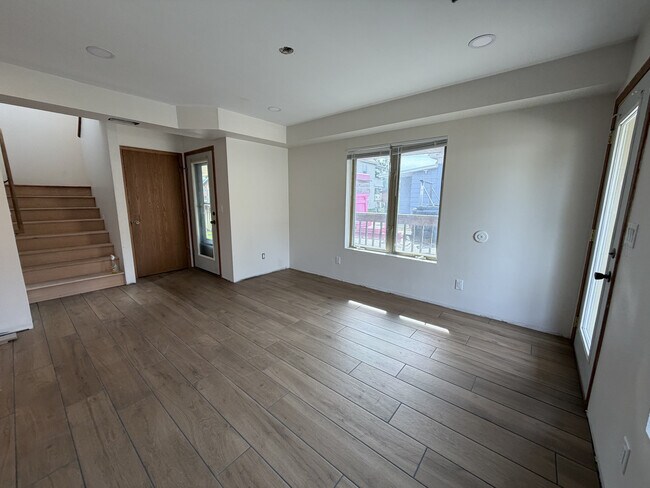 912 Logan St Unit 910 Logan St