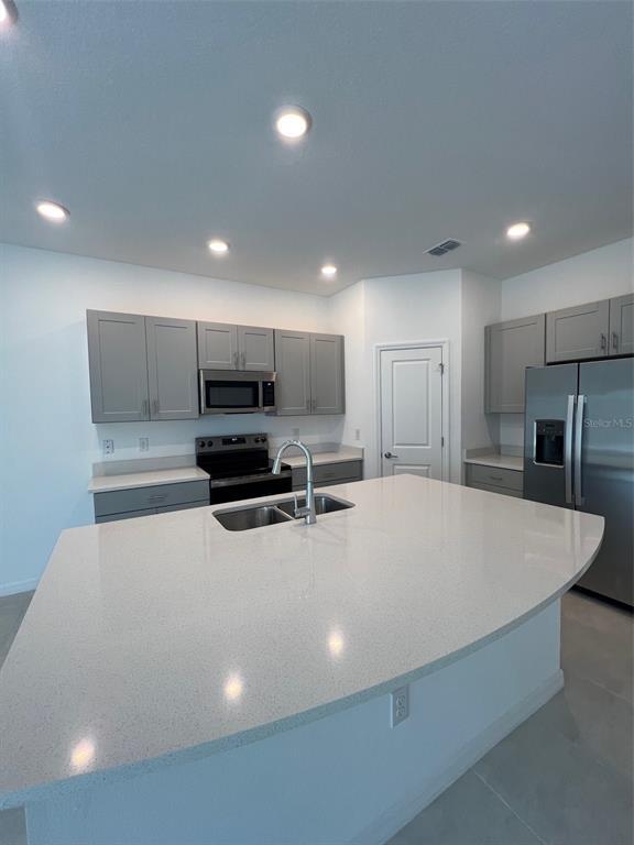 Photo - 2958 Canary Ave