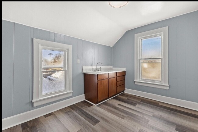 Photo - Charming 2BR Duplex in Racine