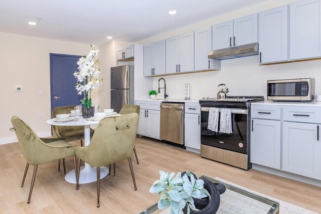 Building Photo - The Berkshire Rental