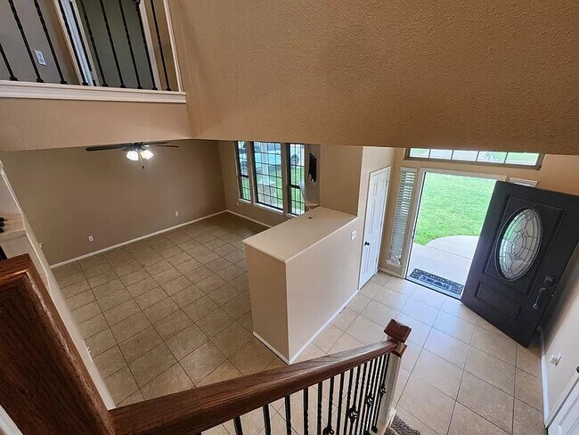 2318 Tracy Ln