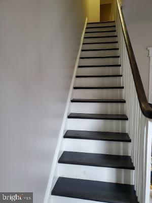 Photo - 914 Ellsworth St