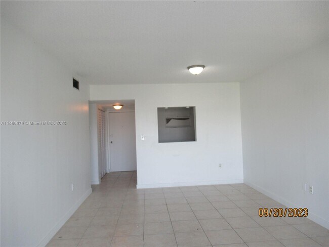 Photo - 3700 NW 21st St Unit 403