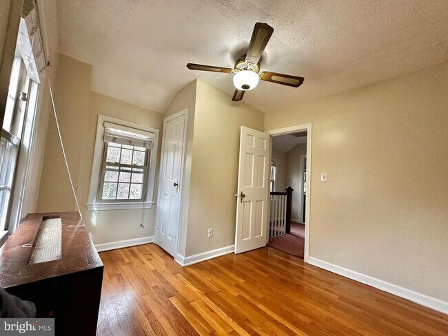 Photo - 2701 13th St S