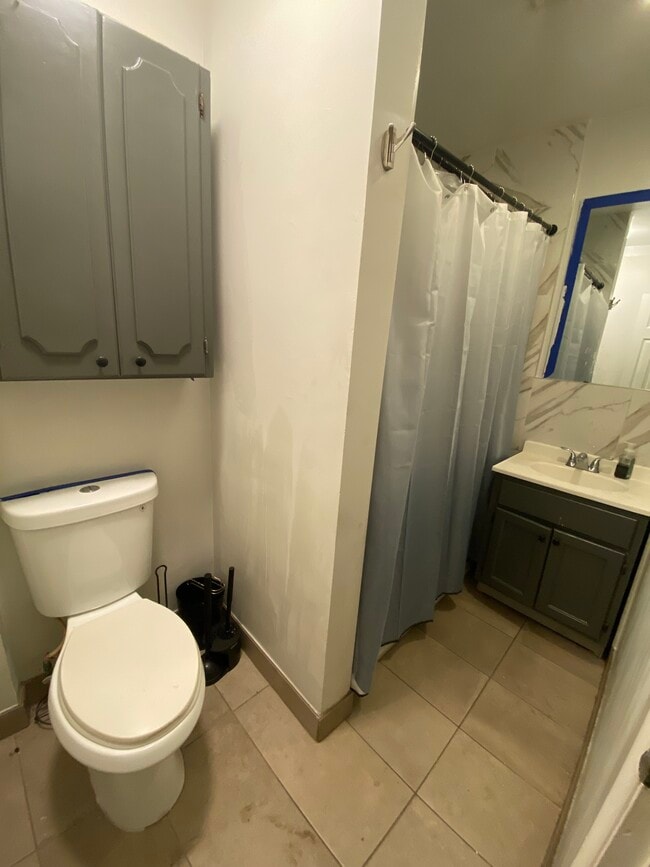 Photo - 636 E 121st Pl Unit 1