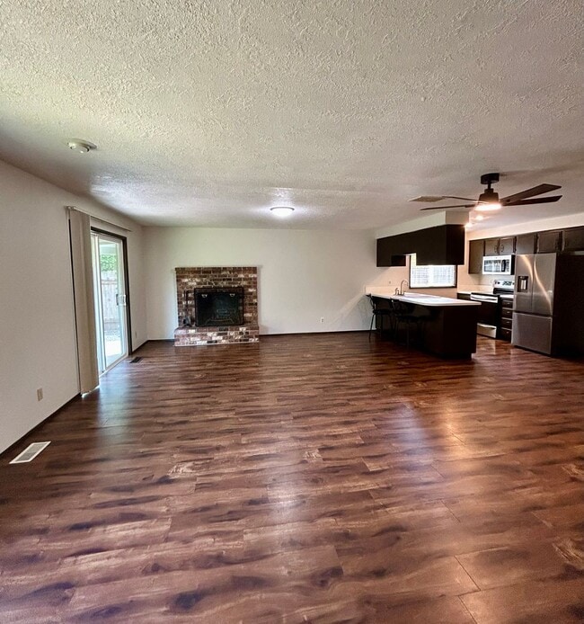 Photo - Charming Single Level Home - Keizer
