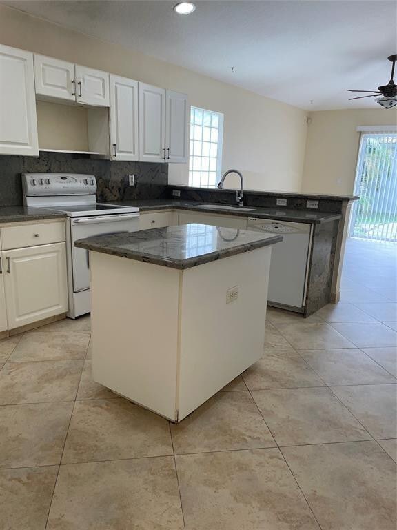 Photo - 1640 Carriage Brooke Dr