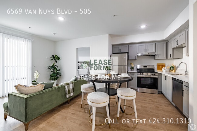 Photo - 6569 Van Nuys Blvd Unit 505