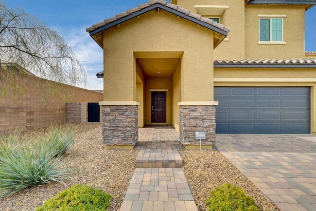 Photo - Beautiful 3 Bedroom, 2 Story Home with Solar Heated Salt Water Pool!