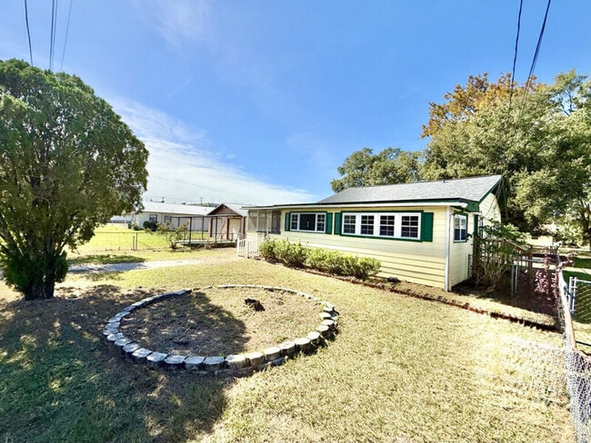 Photo - 5506 Staley Dr