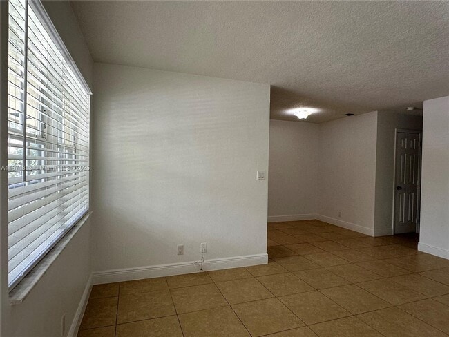 Photo - 2900 NE 17th Ave Unit 223