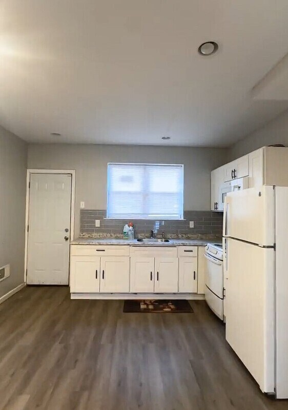 Photo - 25 E Rittenhouse St