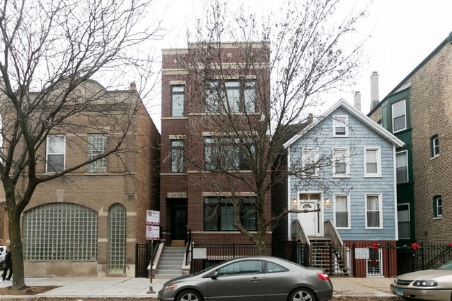 Building Photo - 1428 N Paulina St Unit J00P Rental