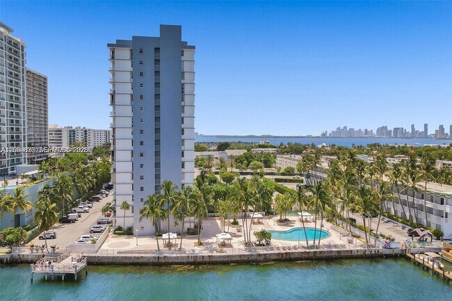 Building Photo - 1865 79th Street Causeway Unit 1L