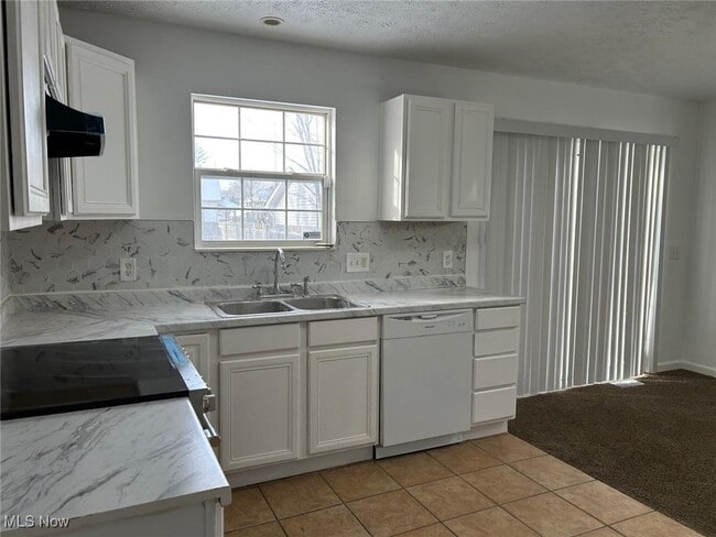 Photo - 3164 E 130th St