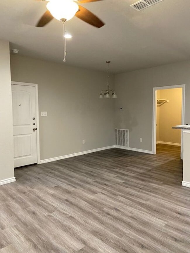 Photo - 2867 Melissa Ln