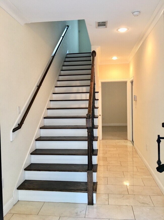 Photo - 5433 Kiam St