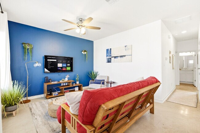 Photo - 135 Stella St Unidad SI ID1570998P