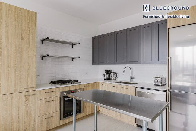 Photo - 1035 W Van Buren St Unidad FL27-ID1161