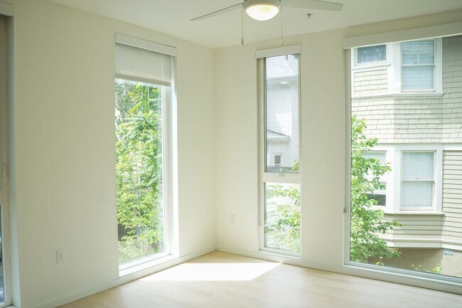 Photo - Modern 2nd Floor Corner Studio with D/W & Washer/Dryer! Unit 204