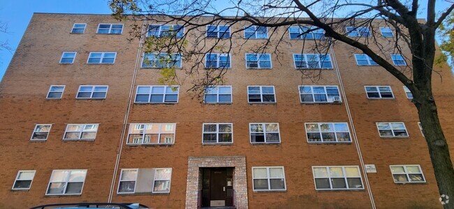 Building Photo - 1959 W Hood Ave Unit 1A Rental