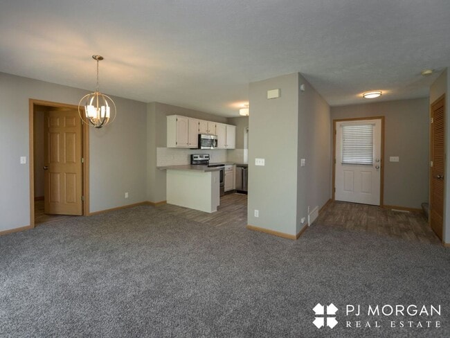 Photo - 14512 Fowler Ave