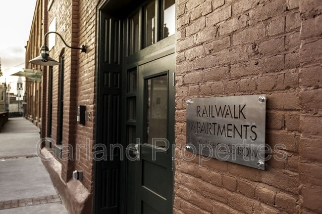 Building Photo - 113 Norfolk Ave SW Unit Apt #2