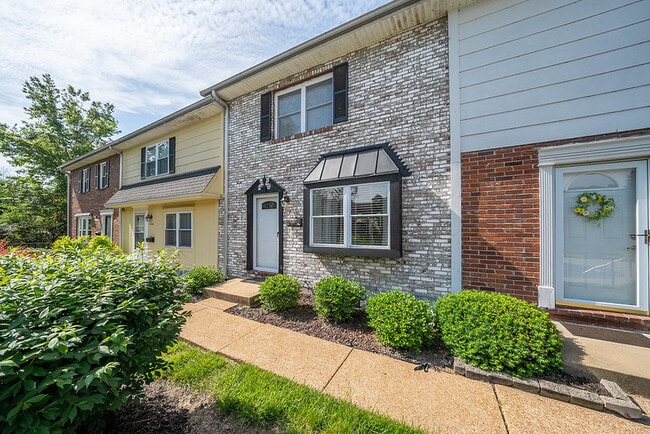 Photo - 2548 Grayland Walk