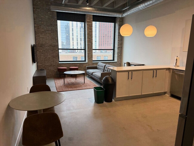 Building Photo - 1111 3rd Ave S Unit SI ID1511918P