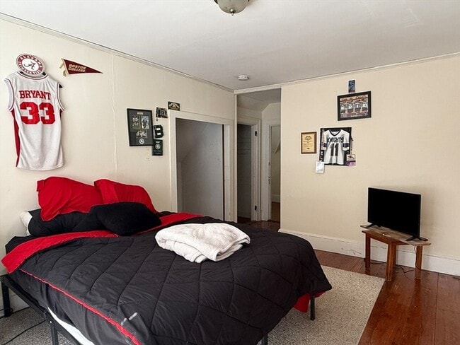 Photo - 12 Braemore Rd