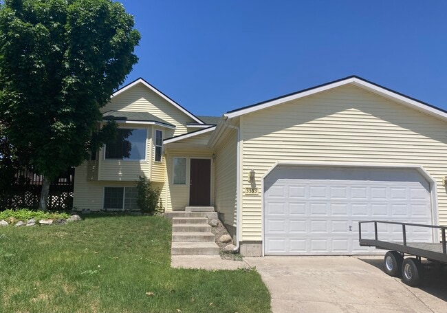 Building Photo - 3553 E Jordan Dr