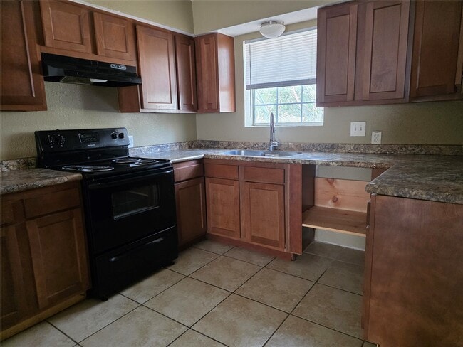 Photo - 1502 Oleander Unit C