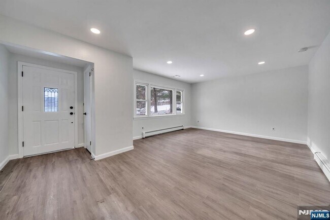 Photo - 231 Hudson Ave