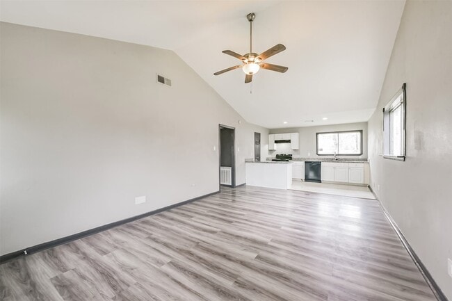 Photo - 2718 Summertime Dr