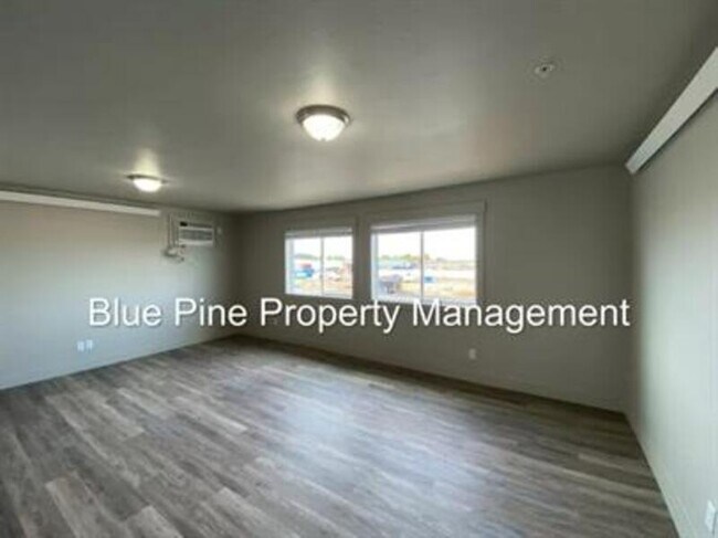 Photo - 5850 Freedom Rd