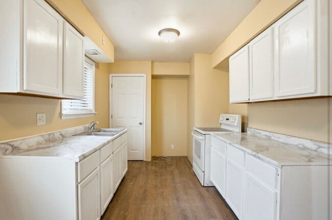 Photo - Freshly Renovated 3-Bedroom Home – Move-In Ready with Modern Updates!
