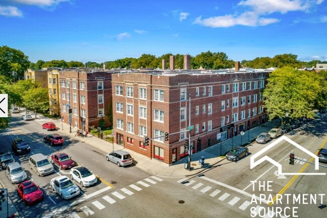 Photo - 5210 N Damen Ave Unidad 2