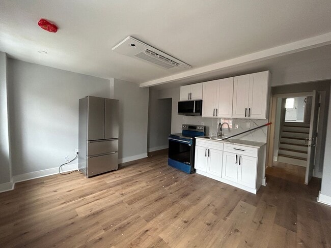 Building Photo - 430 Dickinson St Unit 3F
