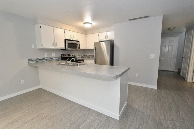 Photo - 2589 S Oak Leaf Ln