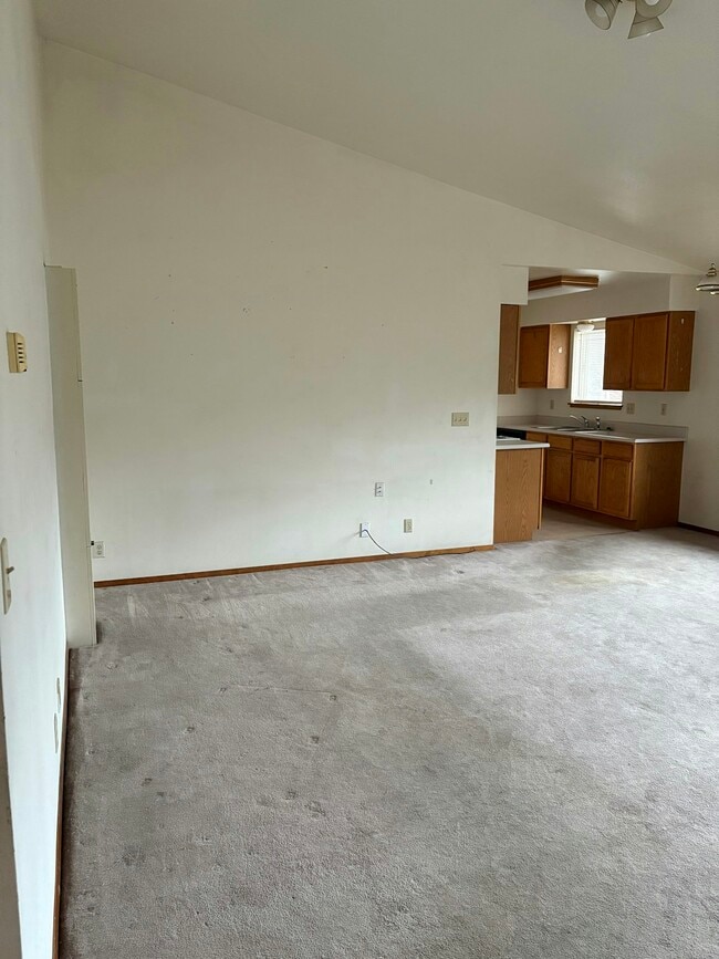 Photo - 881 Homedale Rd Unidad 883