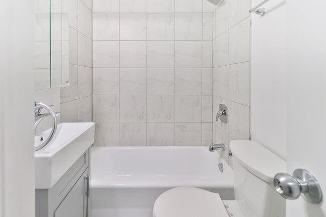 Bach - Bathroom