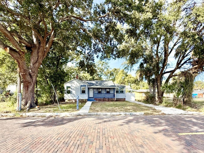 Photo - 3308 N Avon Ave