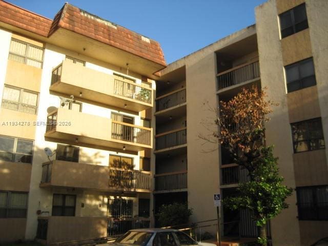 Building Photo - 1121 SW 122nd Ave Unit 314