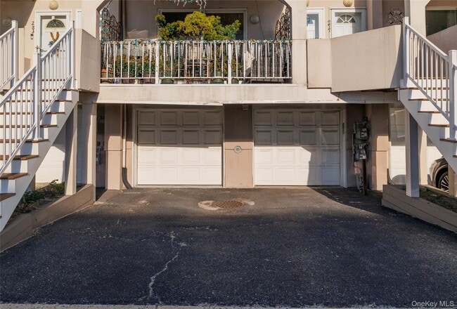 Photo - 277 W Broadway