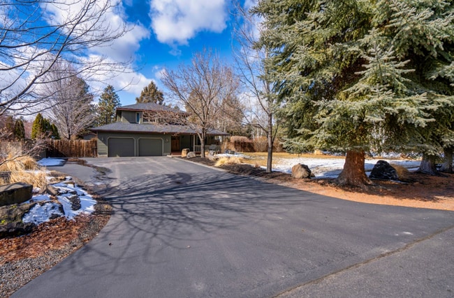Building Photo - 61497 Orion Dr Rental
