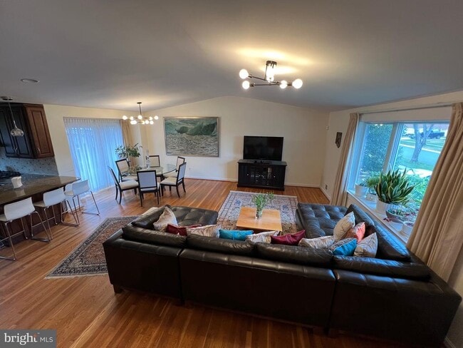 Photo - 6310 Carnegie Dr