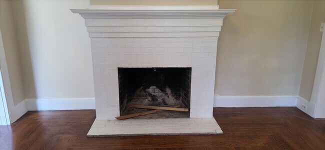 21 Coniston Ave Unit 2