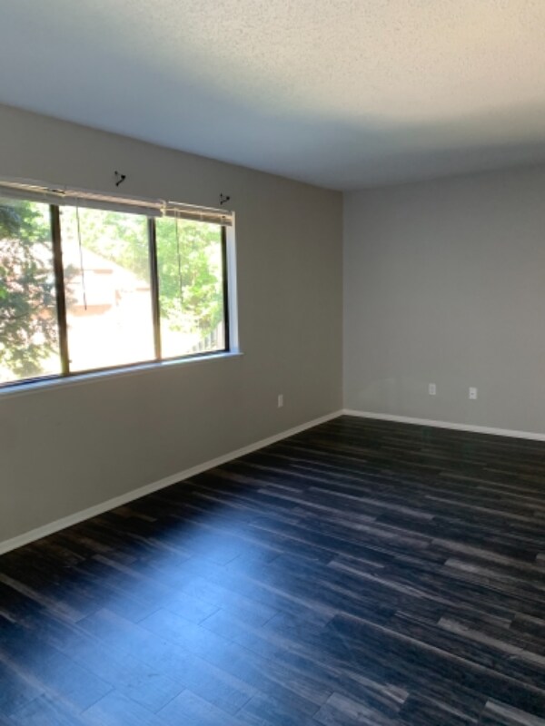 Photo - 3223 Schuetzen Ln