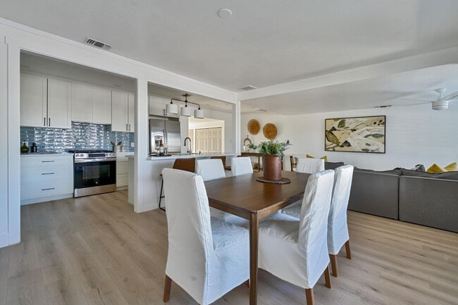 Photo - 424 Stanford Ave